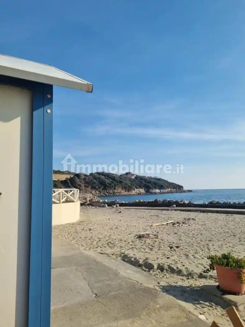 Appartamento in vendita a Livorno