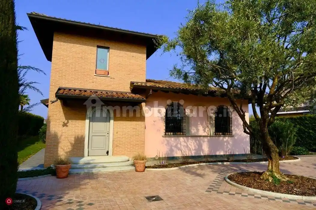 Villa in vendita a Zanica