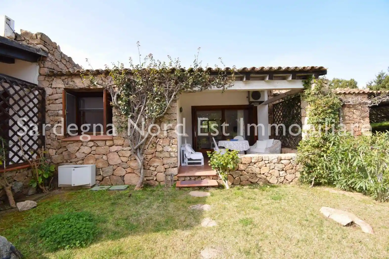 Villetta a schiera in vendita a San Teodoro