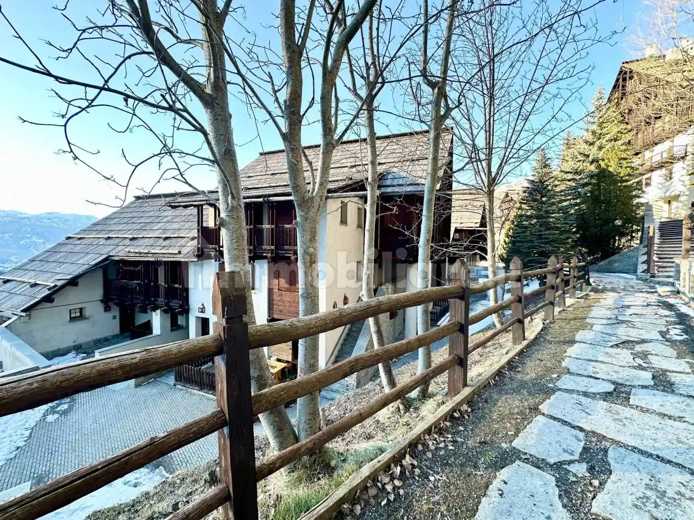 Appartamento in vendita a Sauze di Cesana