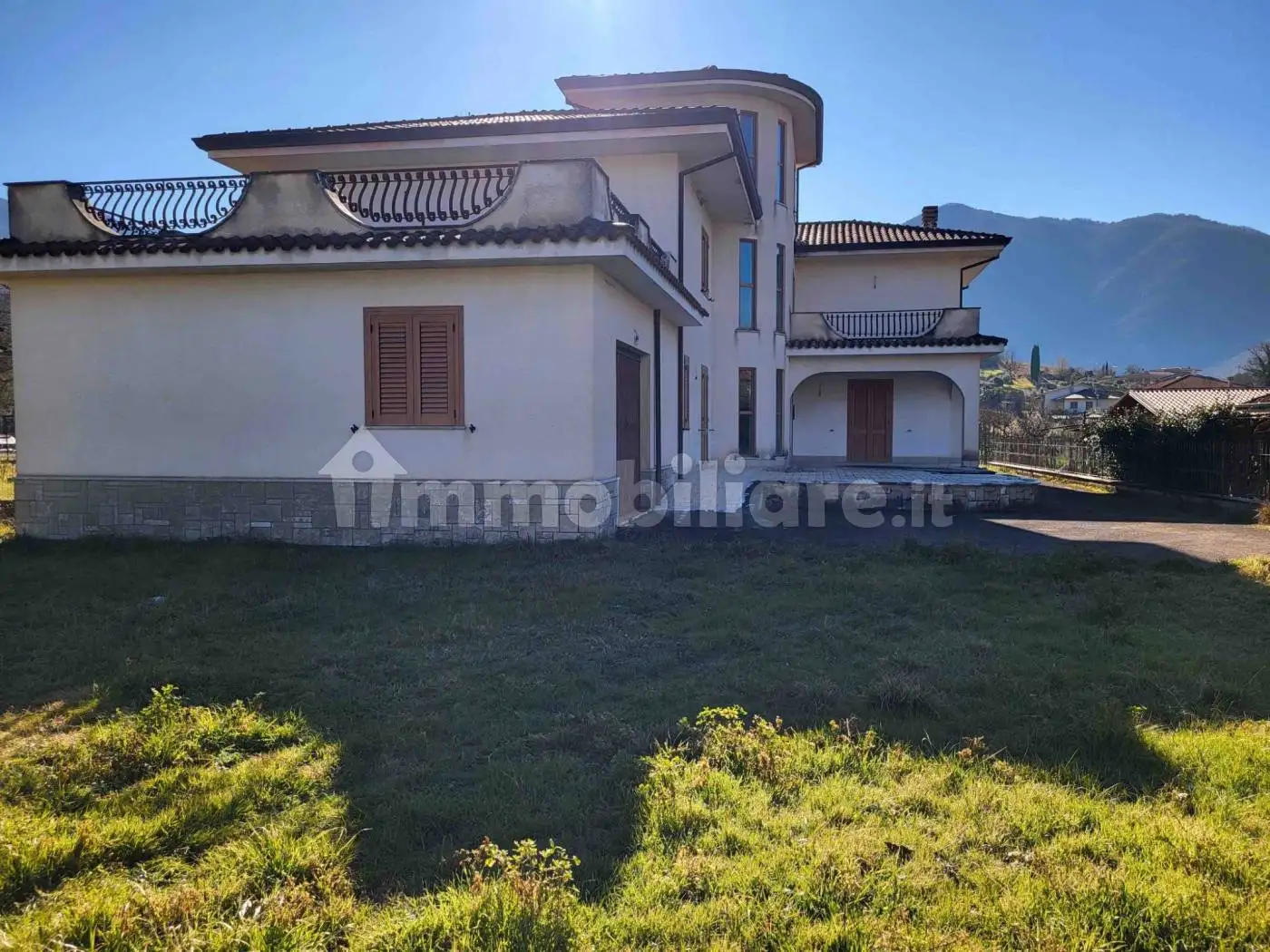 Villa in vendita a Villa Latina