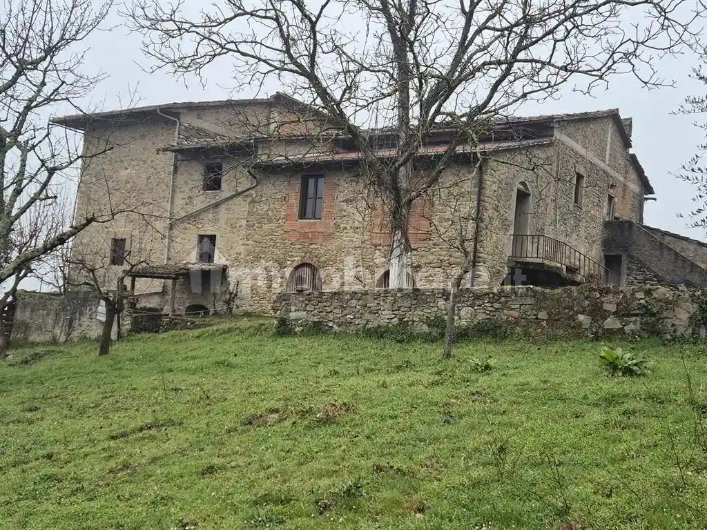Rustico - Casale in vendita a Vicchio