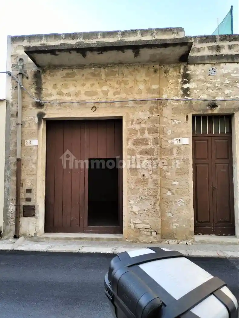 Palazzo - Edificio in vendita a Erice