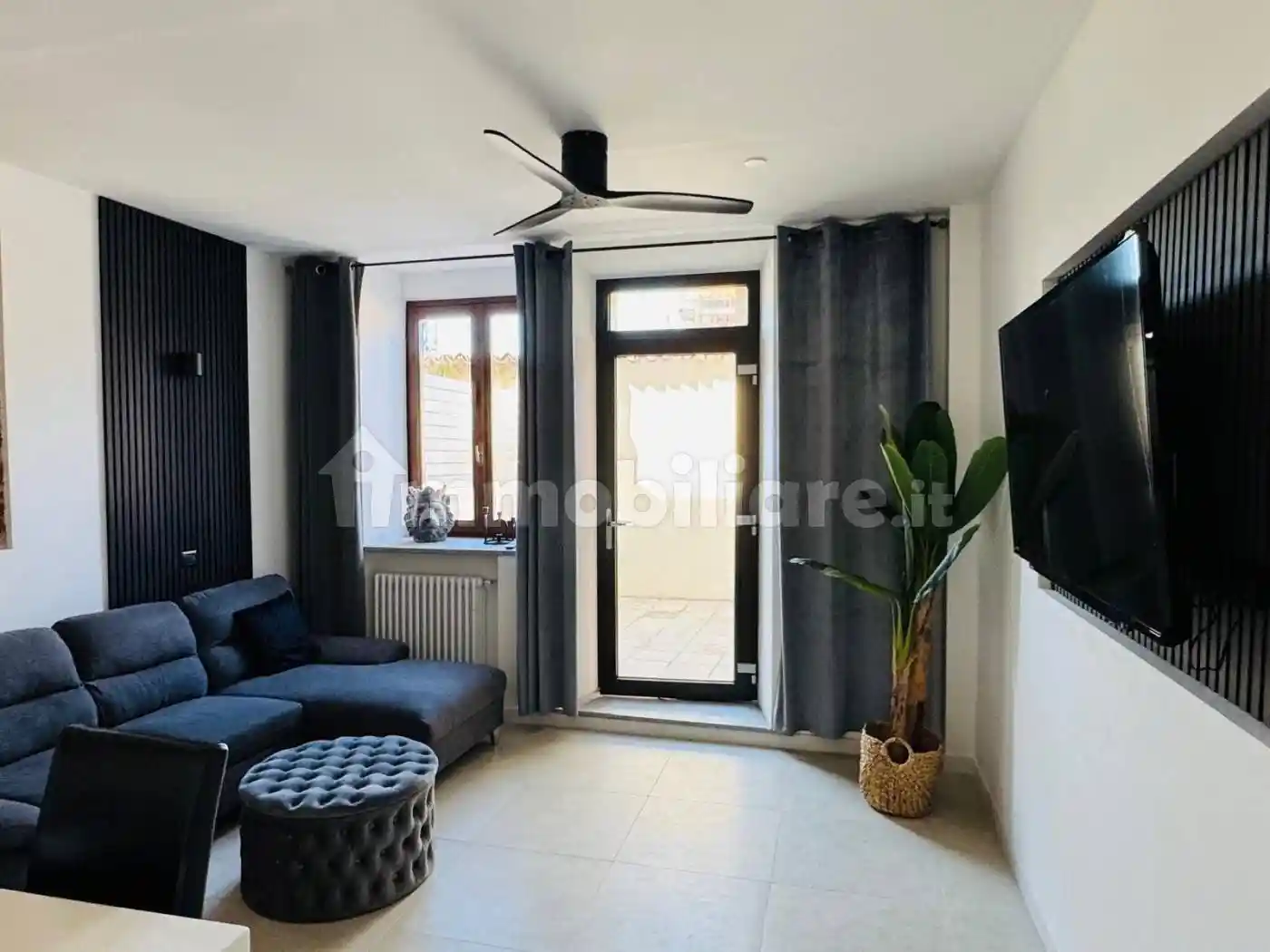 Casa indipendente in affitto a Arona