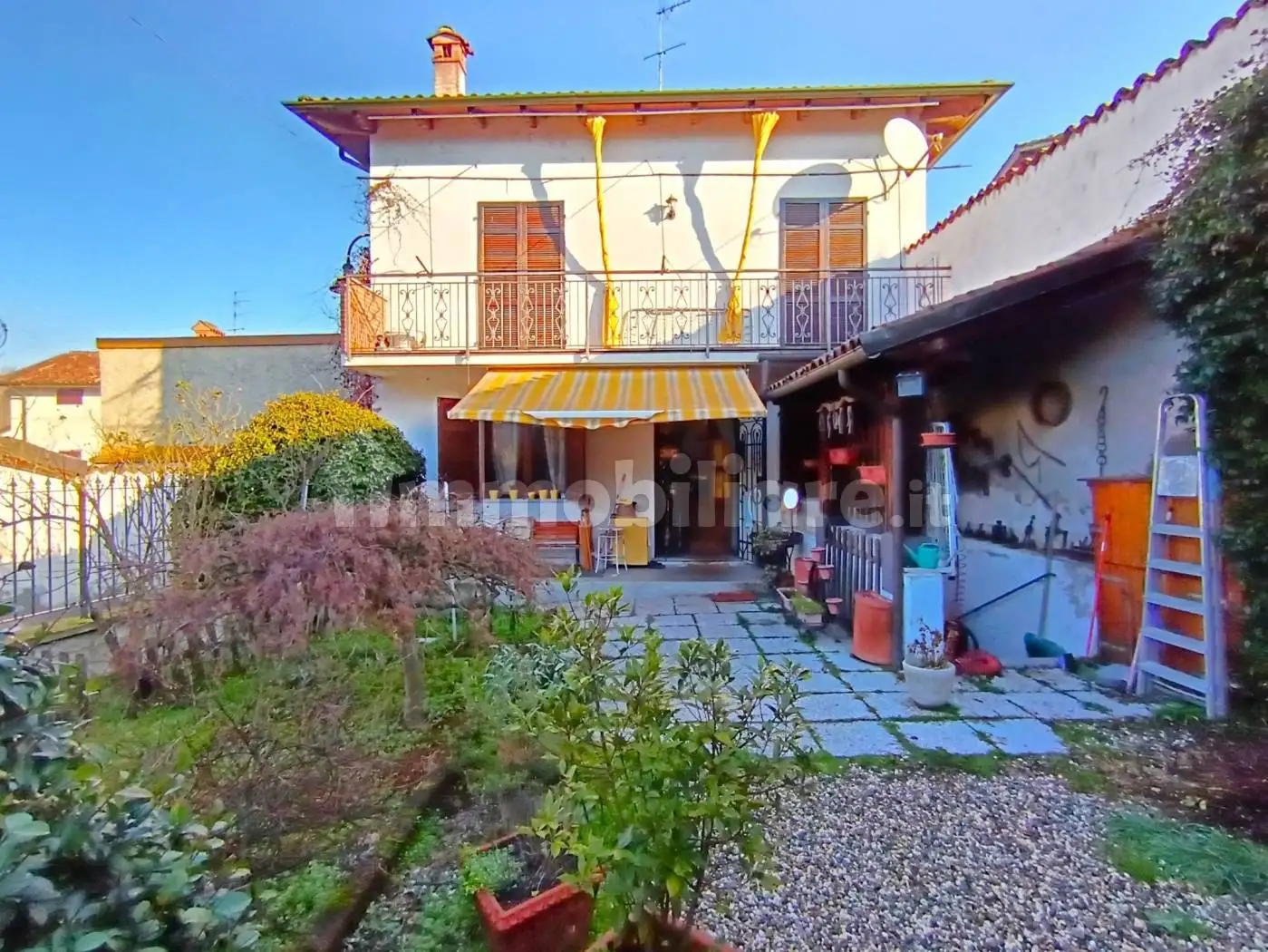 Villa in vendita a Pietra Marazzi