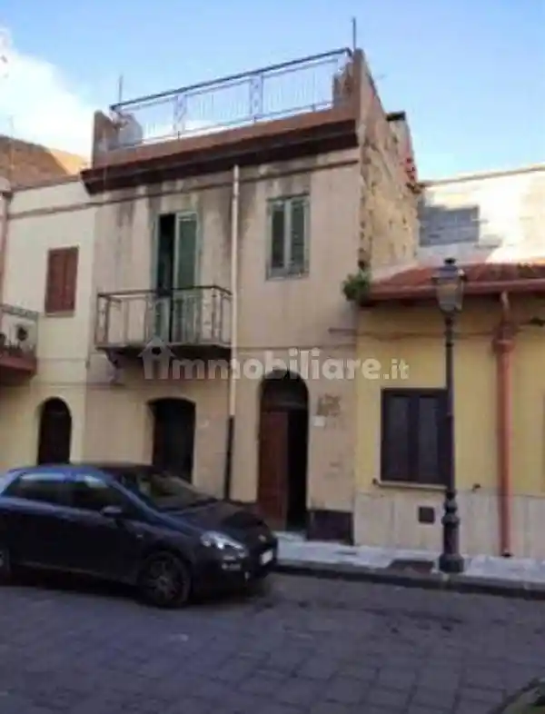 Casa indipendente in vendita a Acquedolci