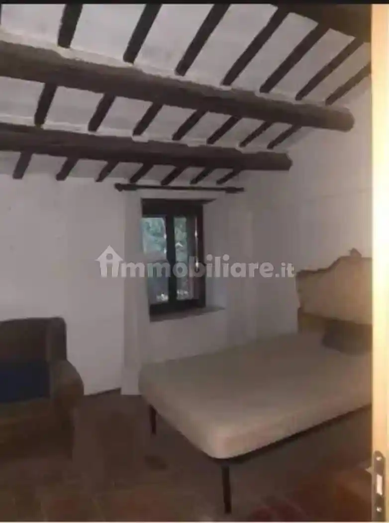 Rustico - Casale in vendita a Monte Roberto