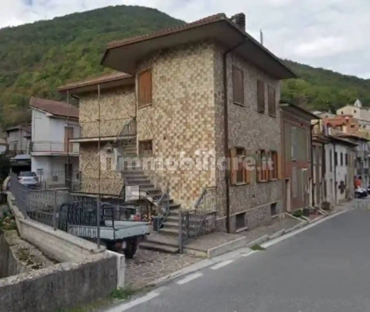 Casa indipendente in vendita a Rieti