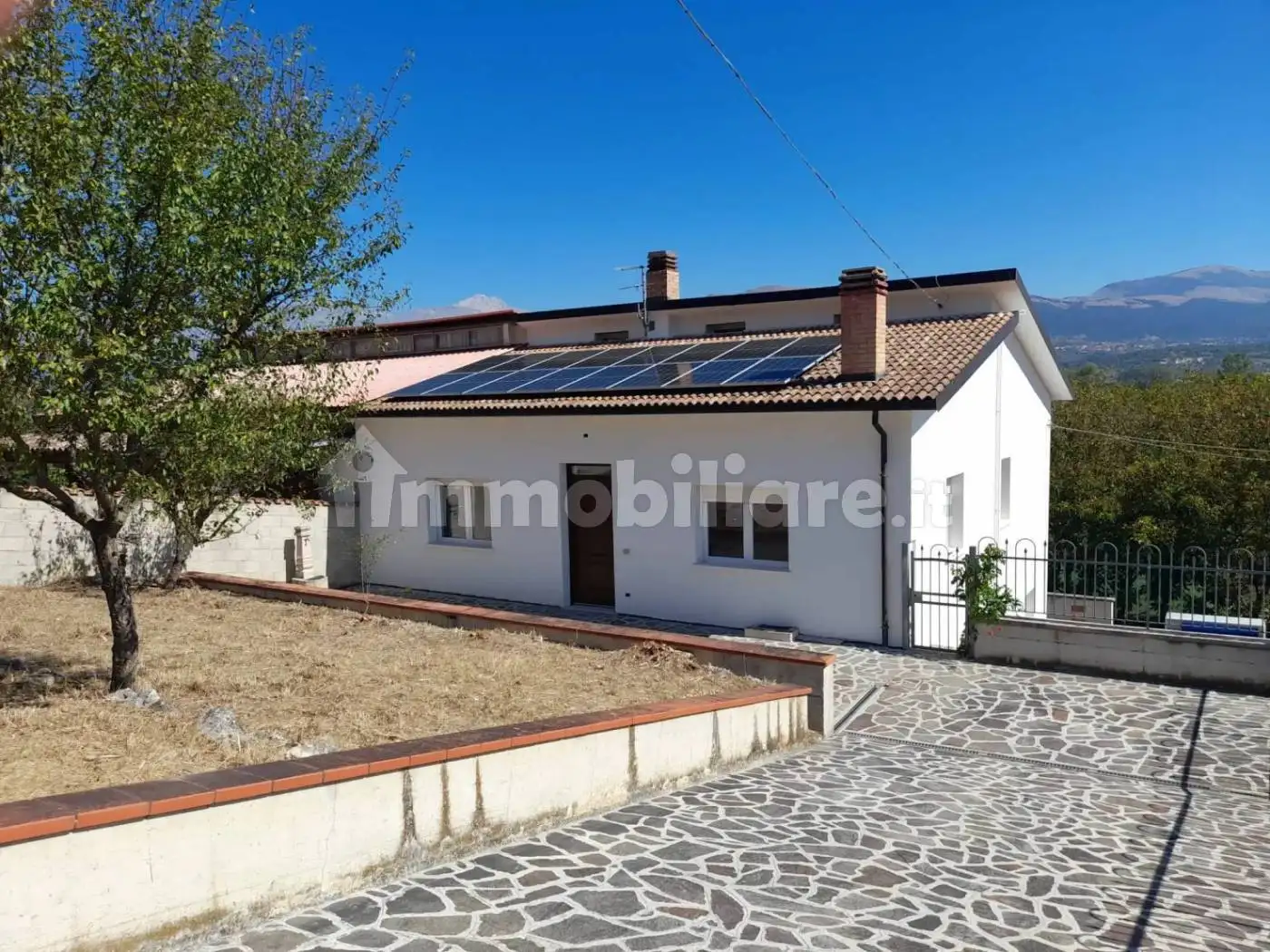 Appartamento in vendita a Fossa