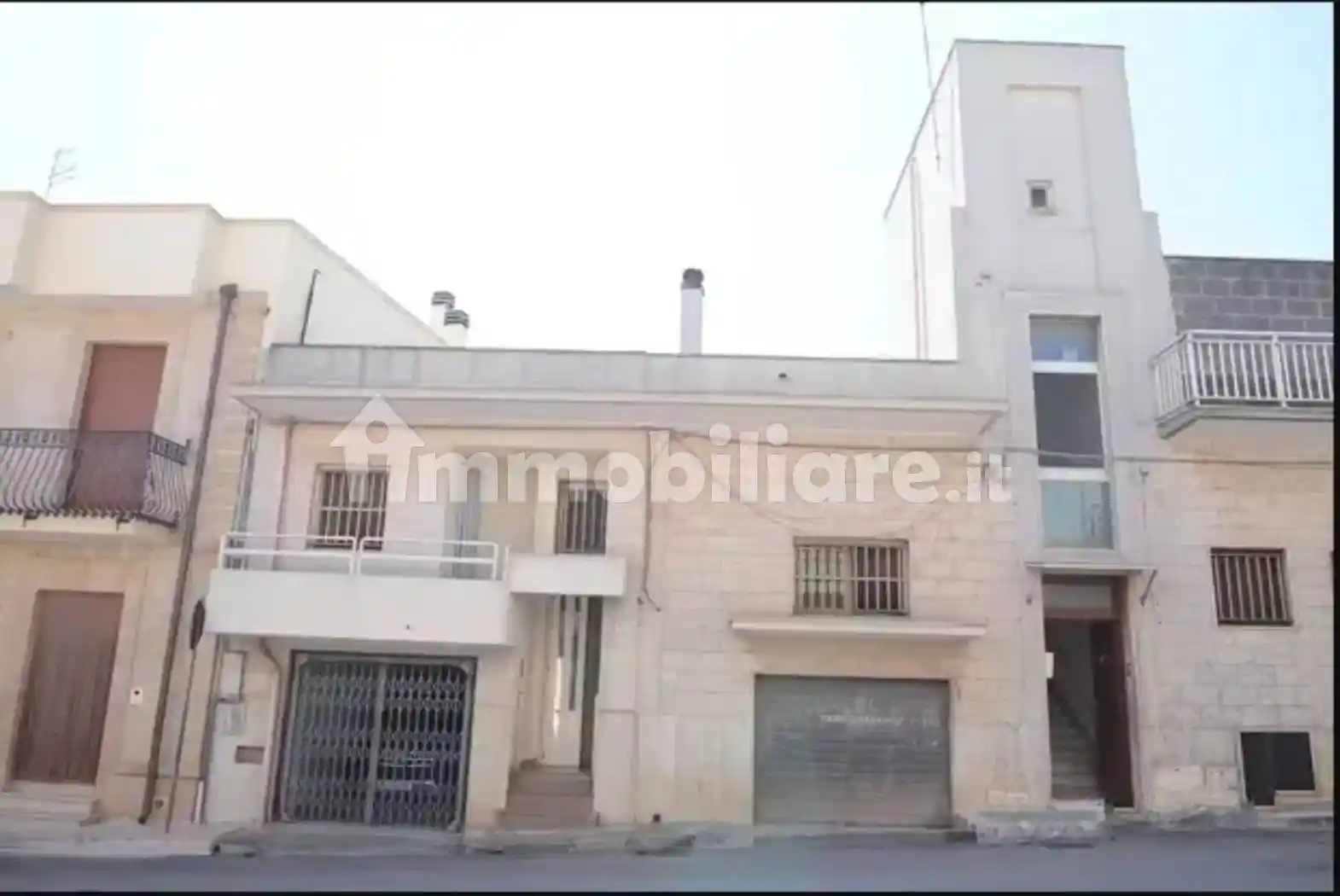 Palazzo - Edificio in vendita a Villa Castelli