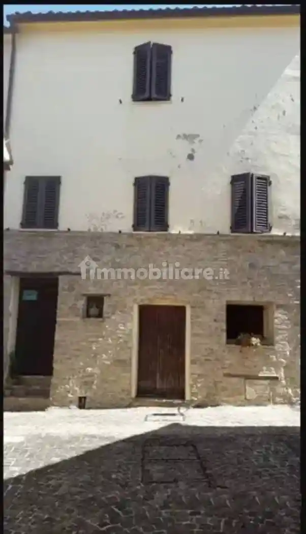 Casa indipendente in vendita a Arcevia