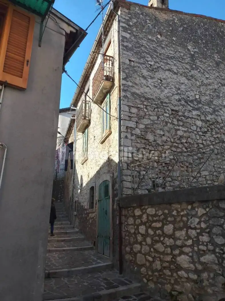 Terratetto unifamiliare via Municipio, Campochiaro - foto 2