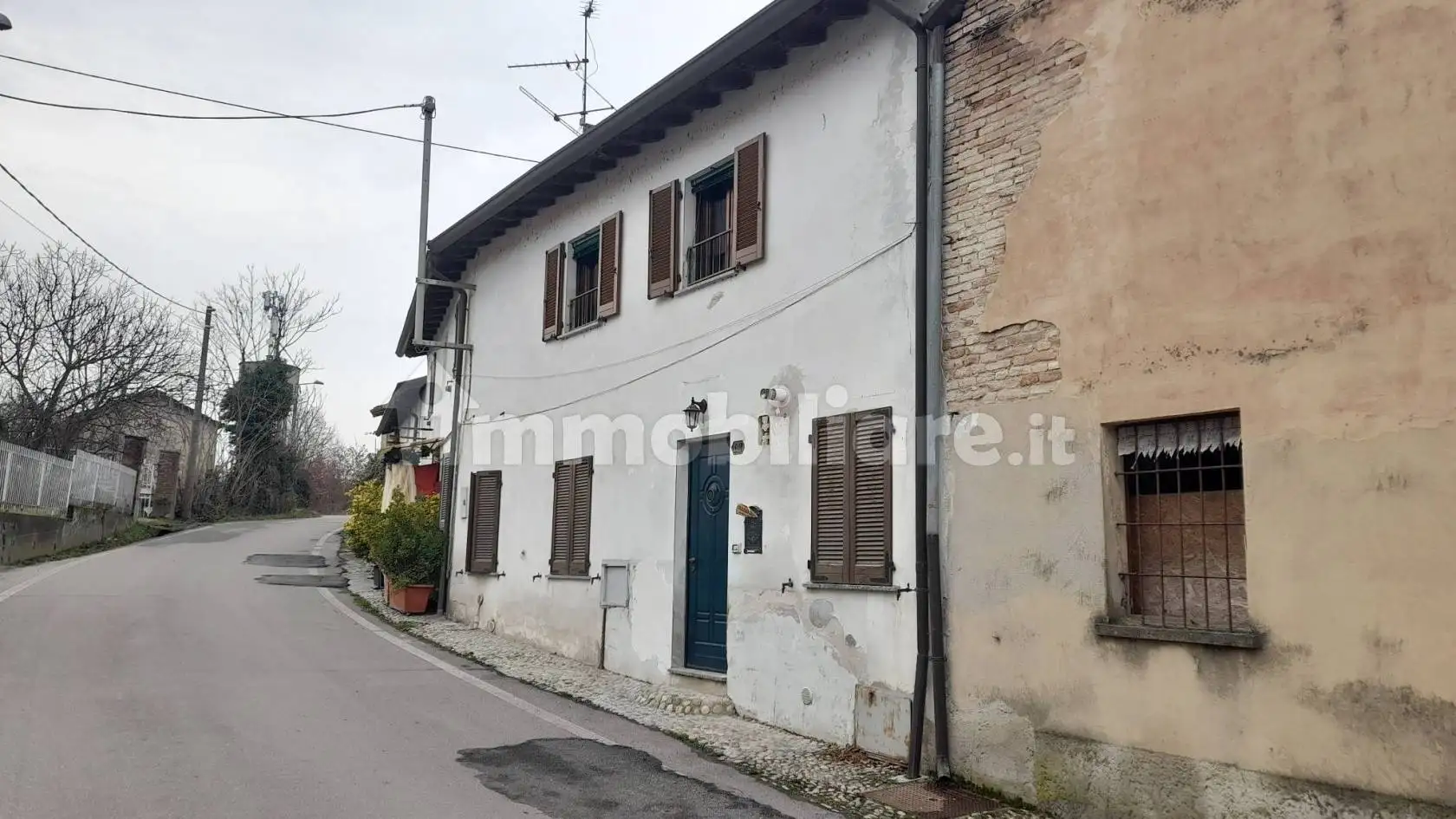 Villa in vendita a Montebello della Battaglia