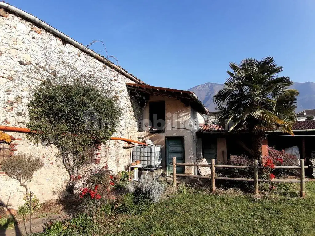 Terratetto unifamiliare 247 m², buono stato, Centro, Chiuppano - foto 3