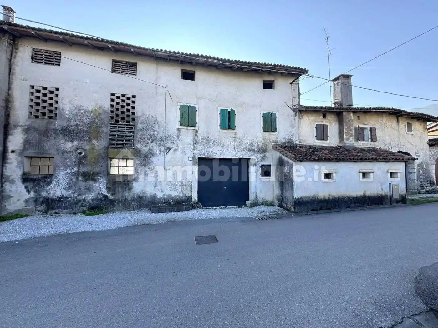 Rustico - Casale in vendita a Aviano