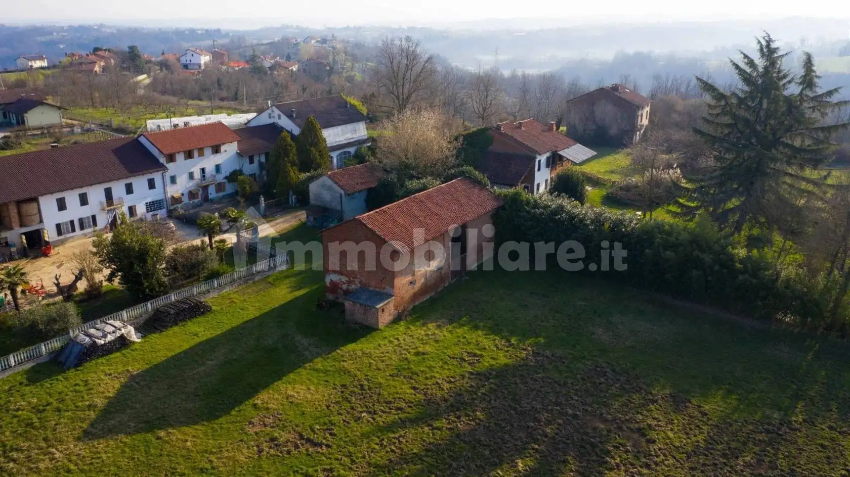 Rustico - Casale in vendita a Valfenera
