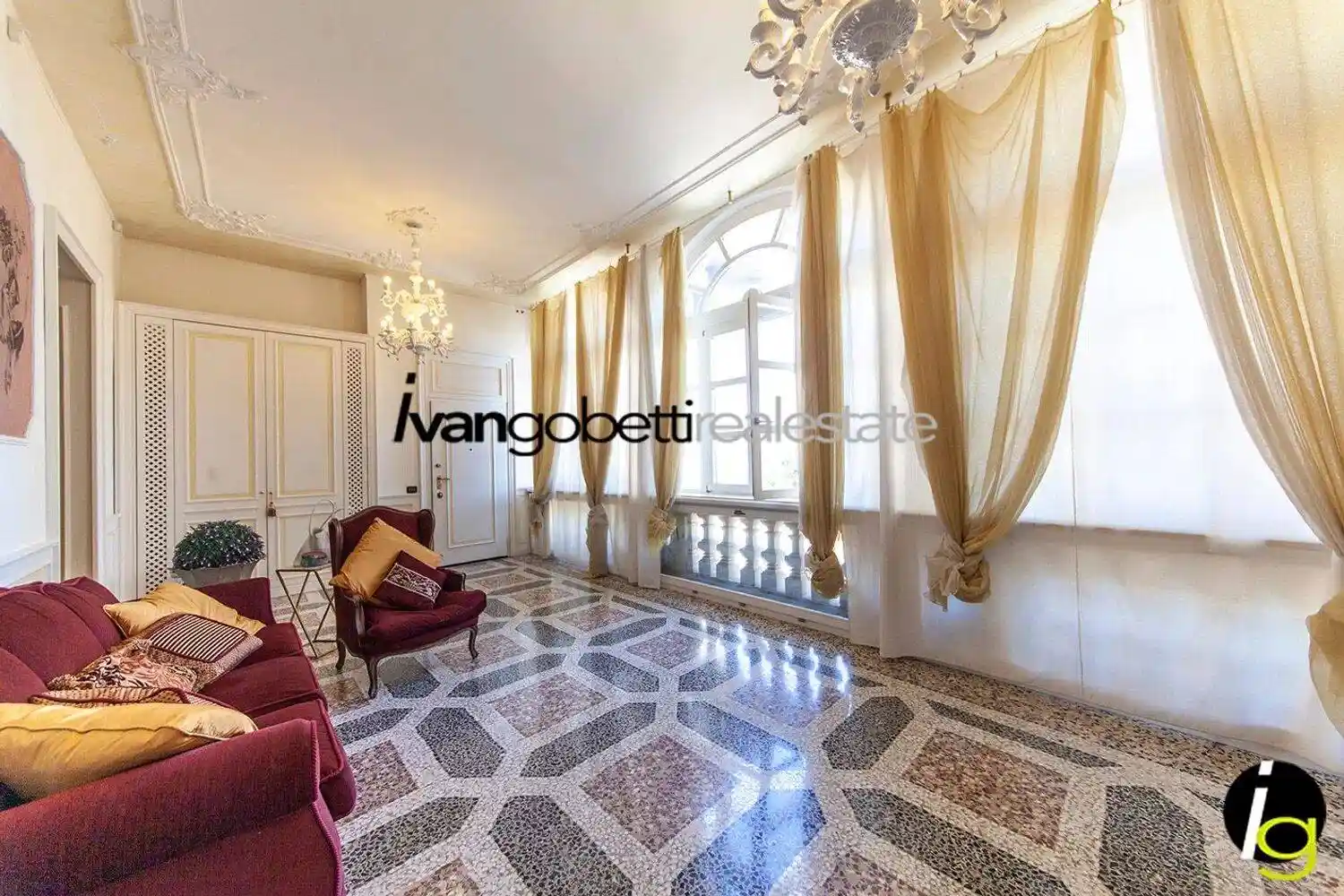 Appartamento in vendita a Stresa