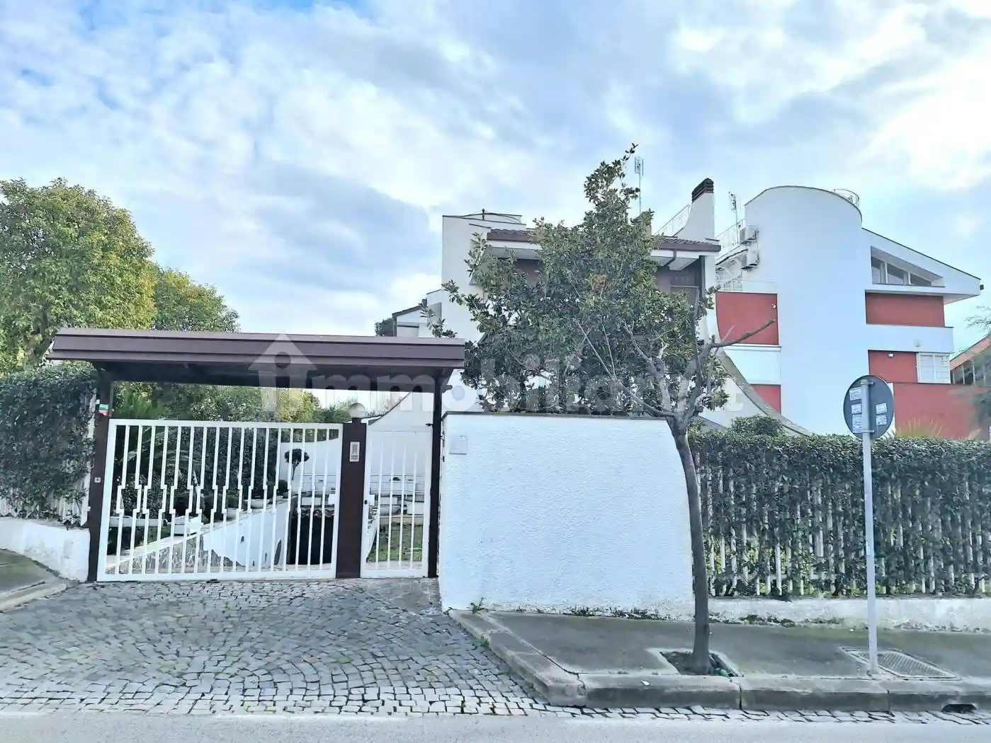 Villa bifamiliare via Tespi, Axa, Roma - foto 2