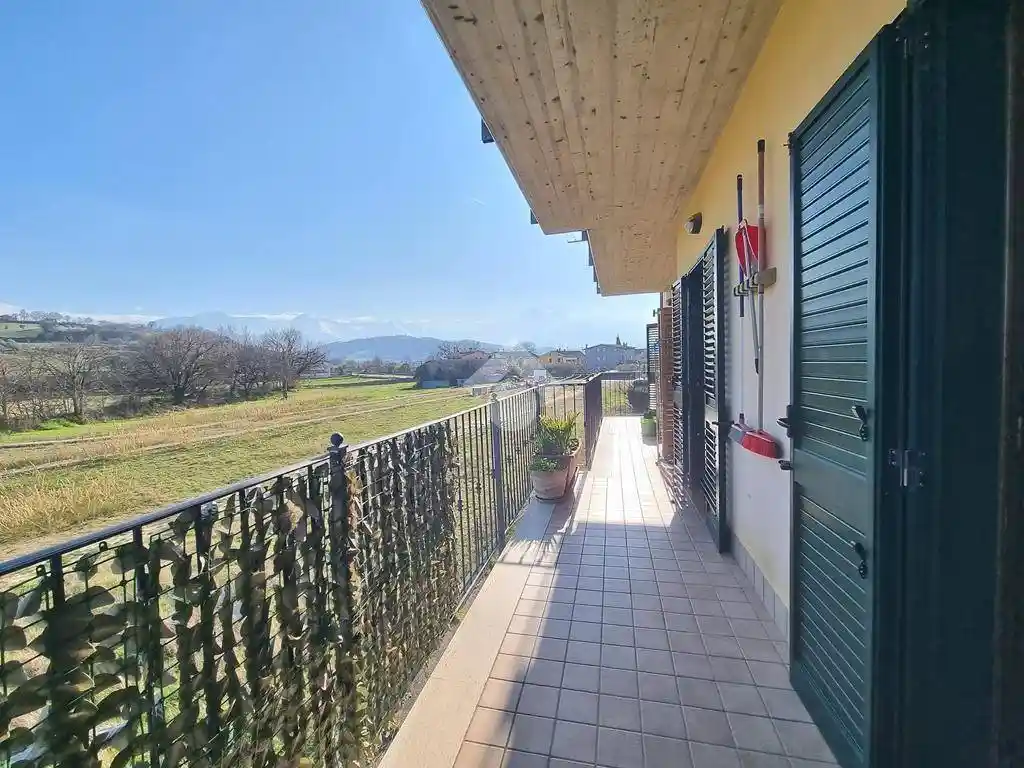 Quadrilocale via Maiella 19, Brecciola Uno, Basciano - foto 2