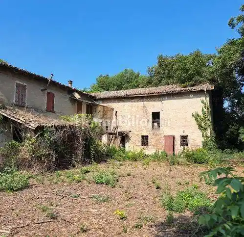 Rustico - Casale in vendita a Reggio Emilia