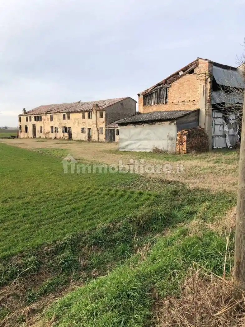 Rustico - Casale in vendita a Occhiobello