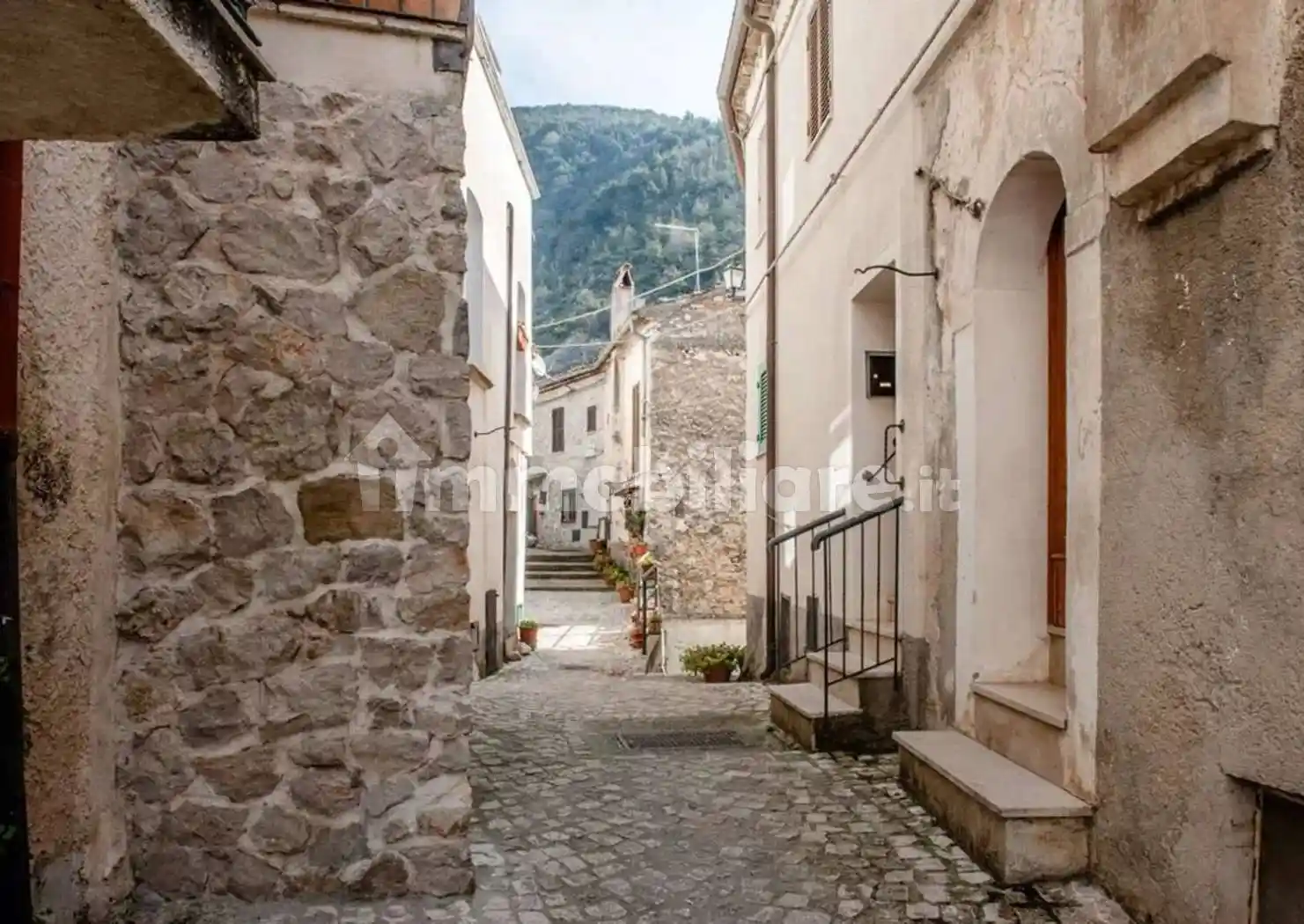 Appartamento in vendita a San Vincenzo Valle Roveto