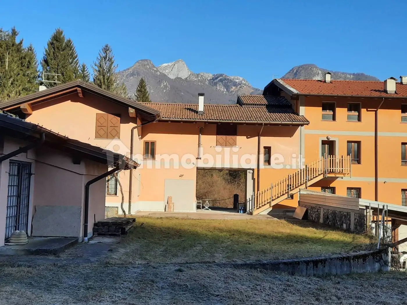 Villa in vendita a Socchieve