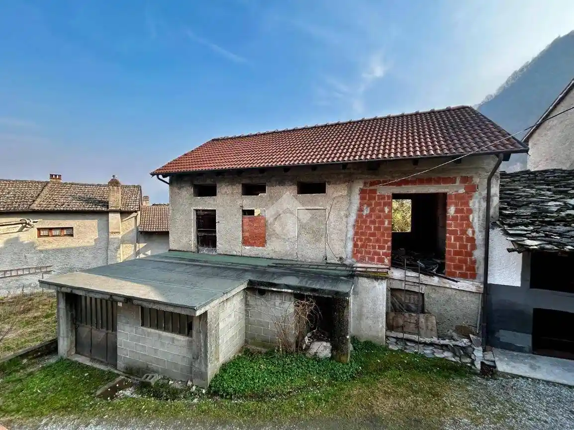Casa indipendente in vendita a Villar Focchiardo