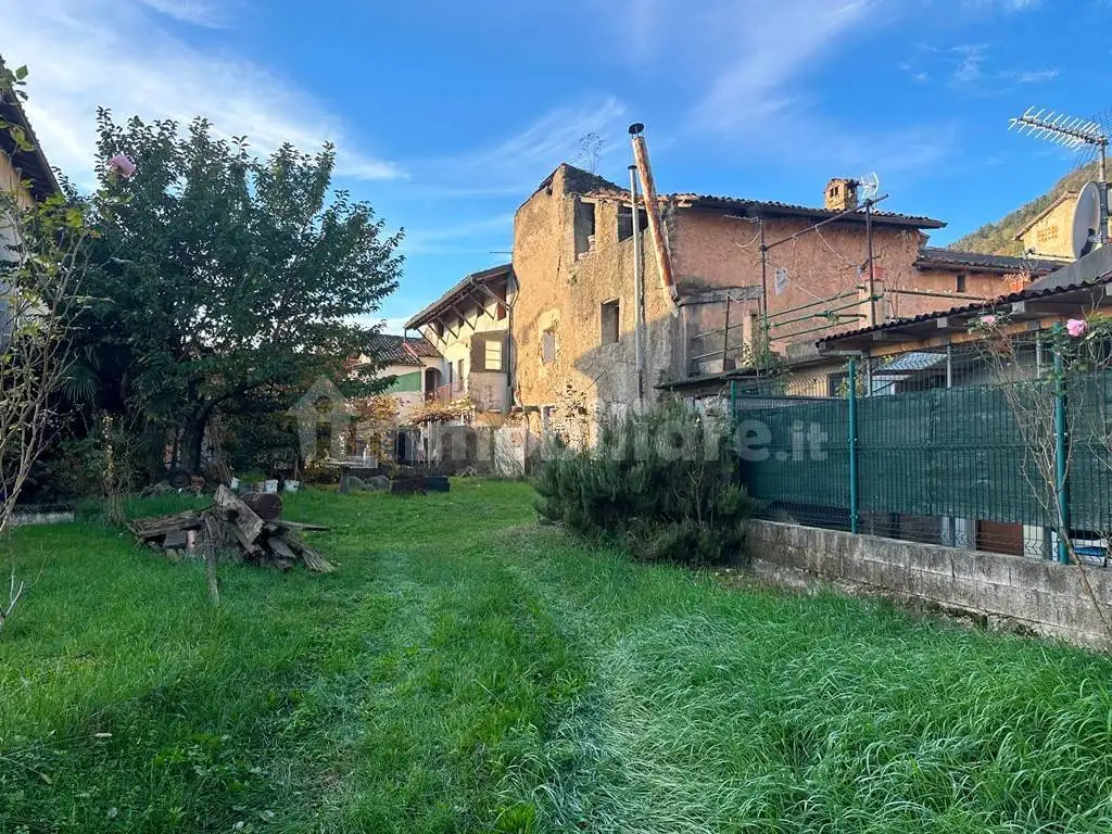 Casa indipendente in vendita a Ponte Lambro