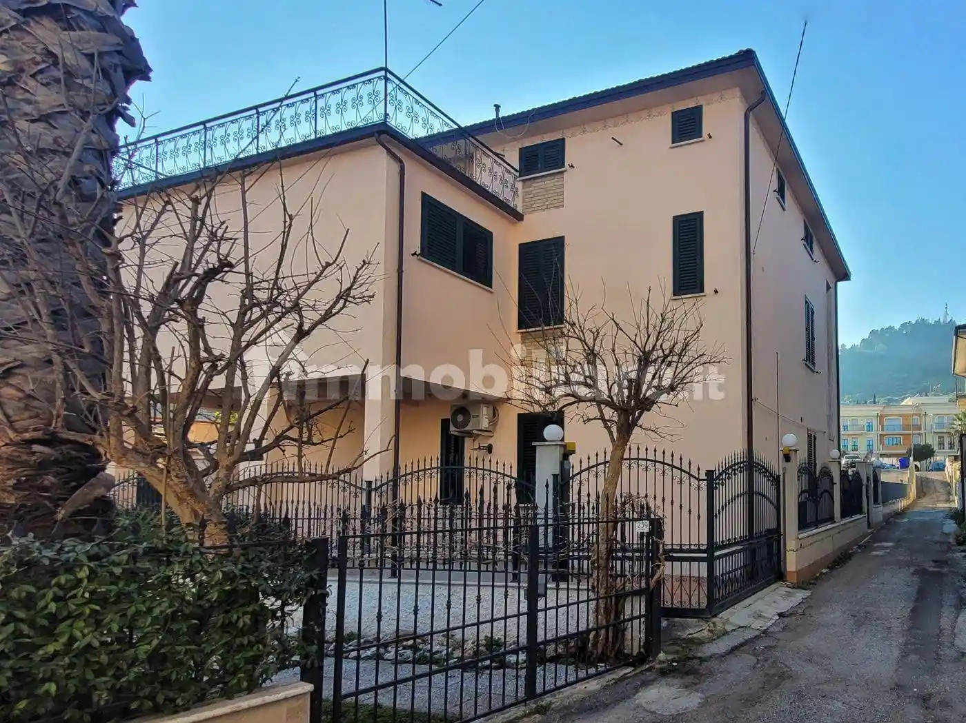Casa indipendente in vendita a Grottammare