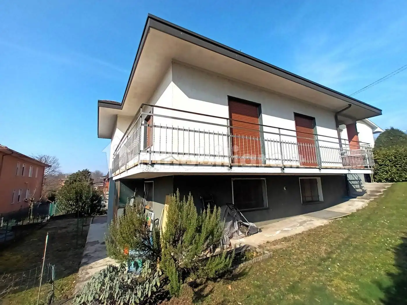 Villa in vendita a Casciago