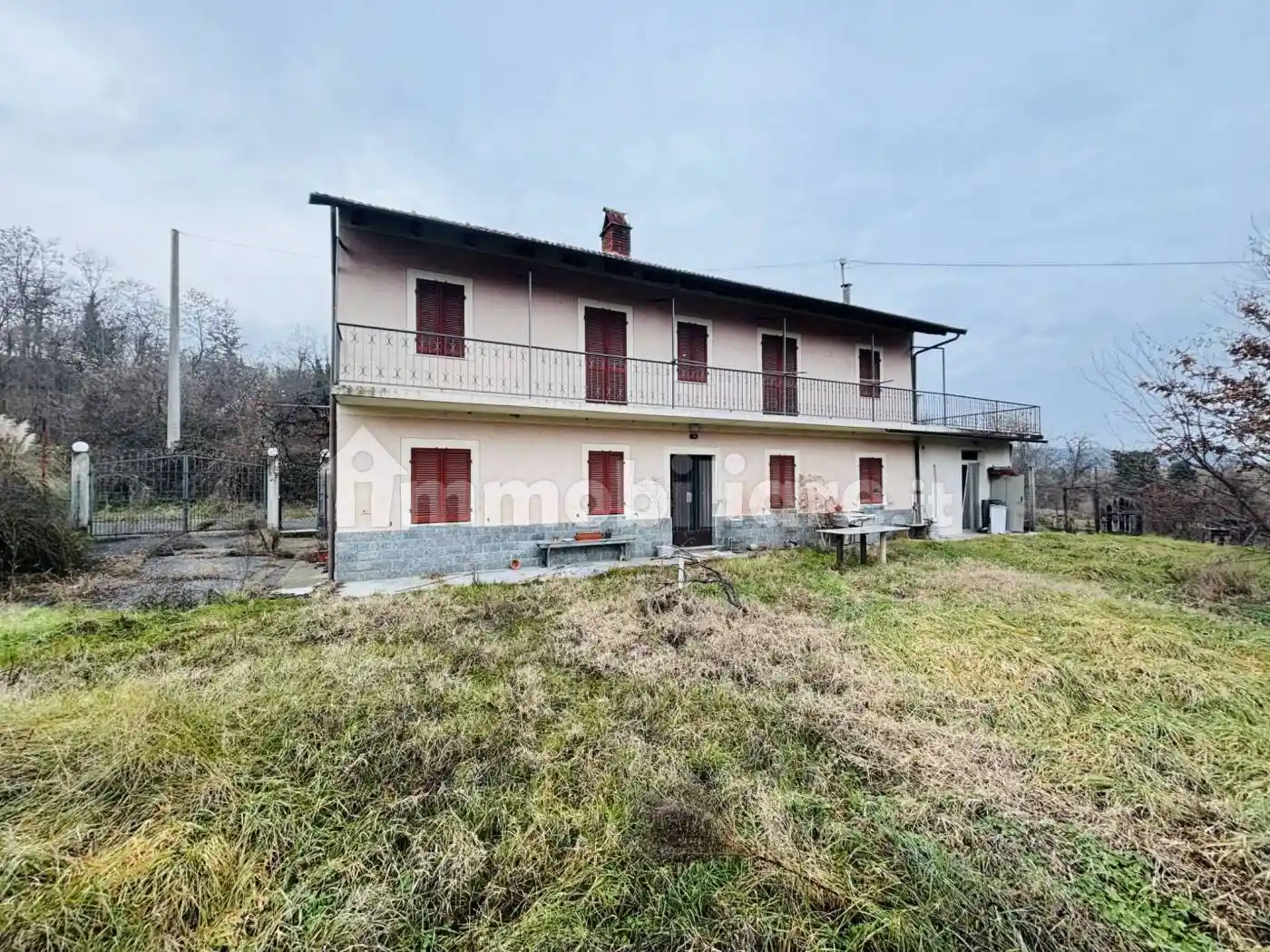 Rustico - Casale in vendita a Carrù