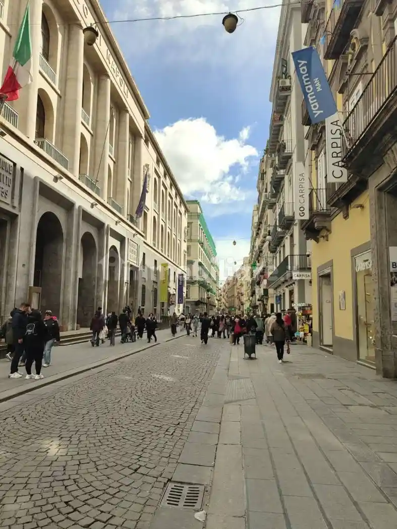 Appartamento in affitto a Napoli