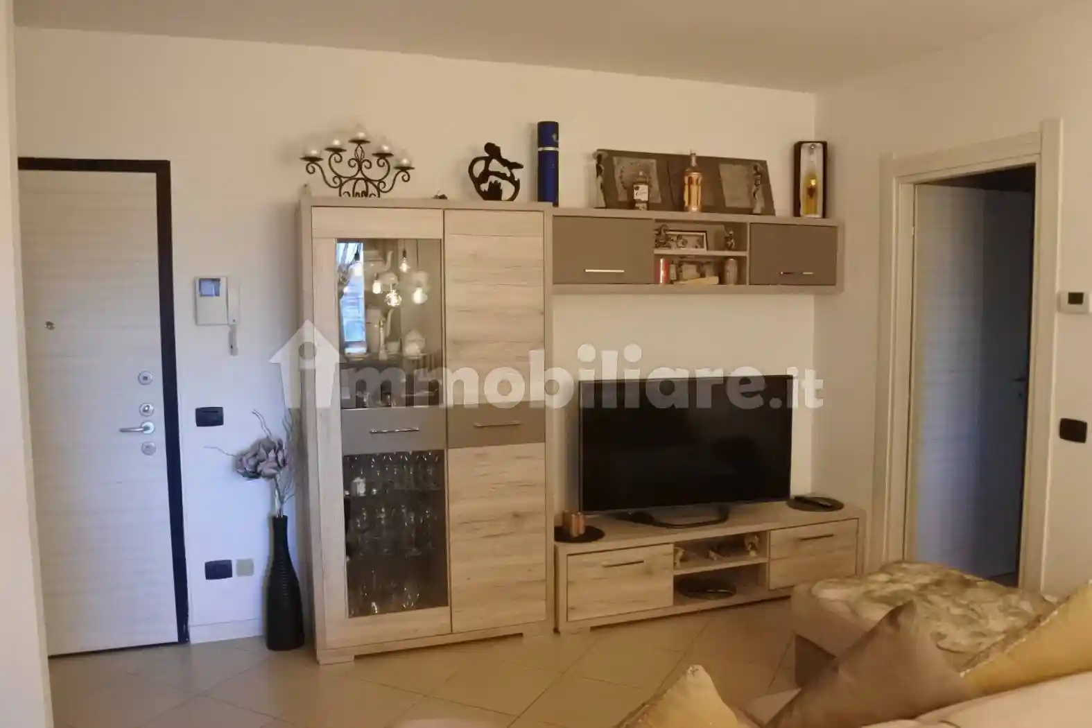 Appartamento in vendita a Laveno-Mombello