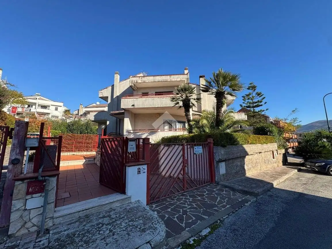 Villa in vendita a San Cipriano Picentino