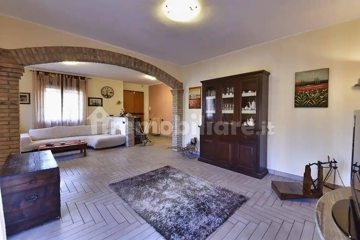 Casa indipendente in vendita a Limbiate