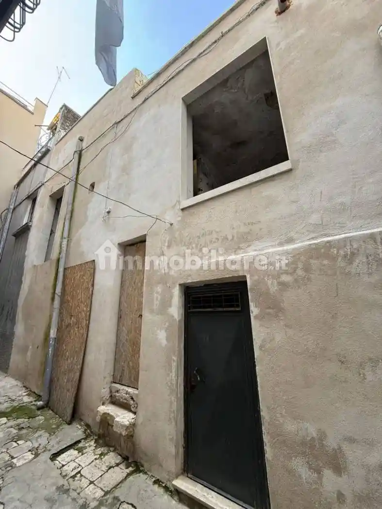 Casa indipendente in vendita a Acquaviva delle Fonti