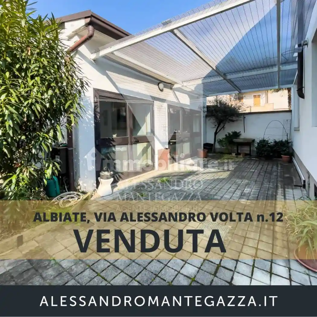 Casa indipendente in vendita a Albiate