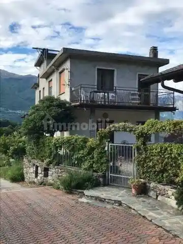 Appartamento in vendita a Colico