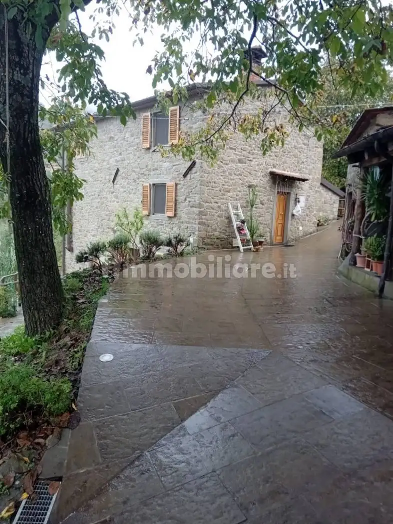 Casale Località Le Vaglie, Chitignano