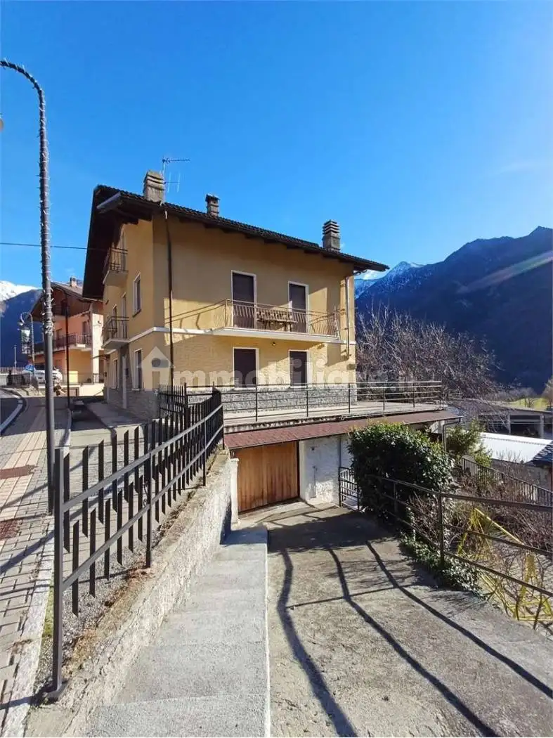 Appartamento in vendita a Challand-Saint-Victor