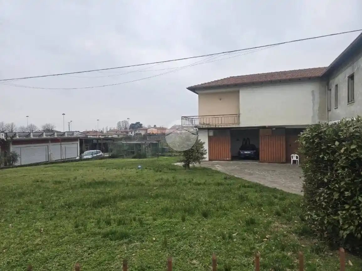 Appartamento in vendita a Adro