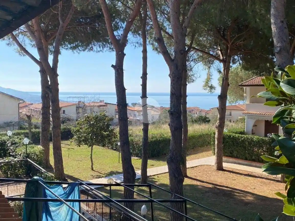 Trilocale via Ligabue 36, Baia del Carpino, Petrosa, Piano Grande, Scalea - foto 2