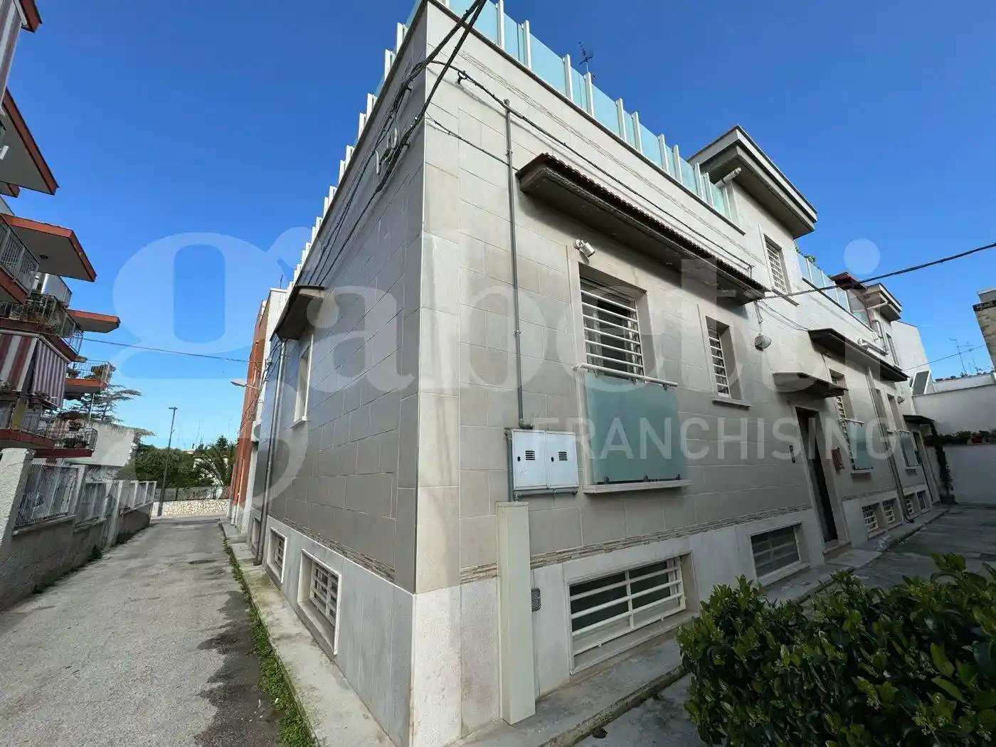 Casa indipendente in vendita a Bari