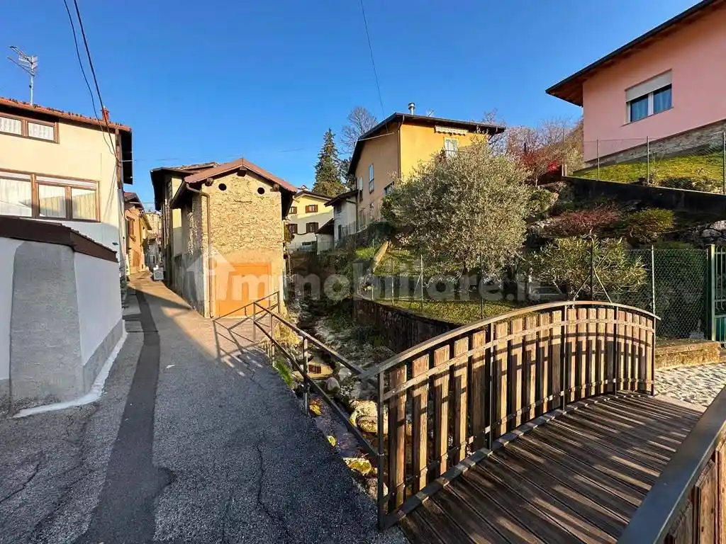 Rustico - Casale in vendita a Valbrona