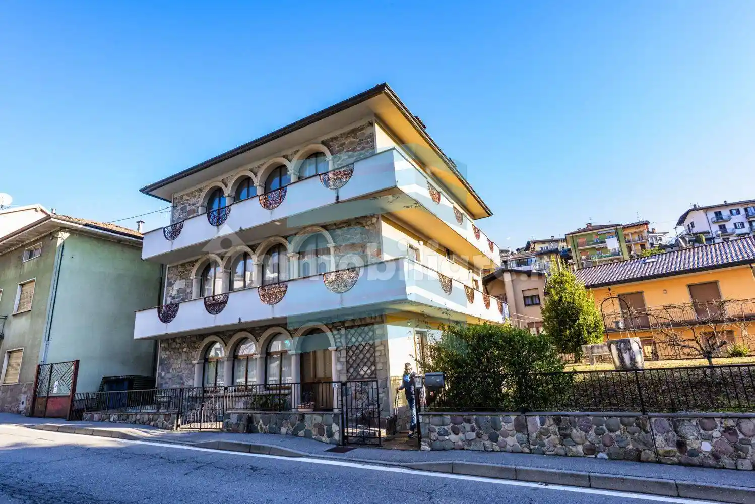 Villa in vendita a Vertova