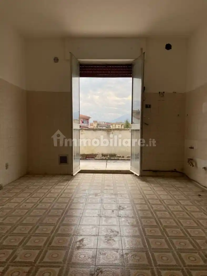 Quadrilocale da ristrutturare, Centro, Sulmona - foto 4