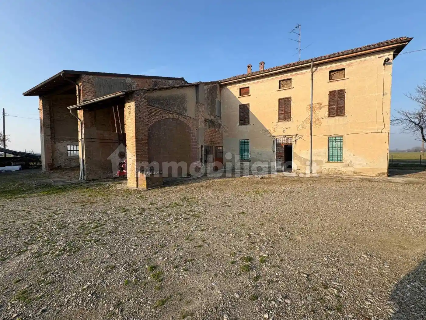 Rustico - Casale in vendita a Cortemaggiore