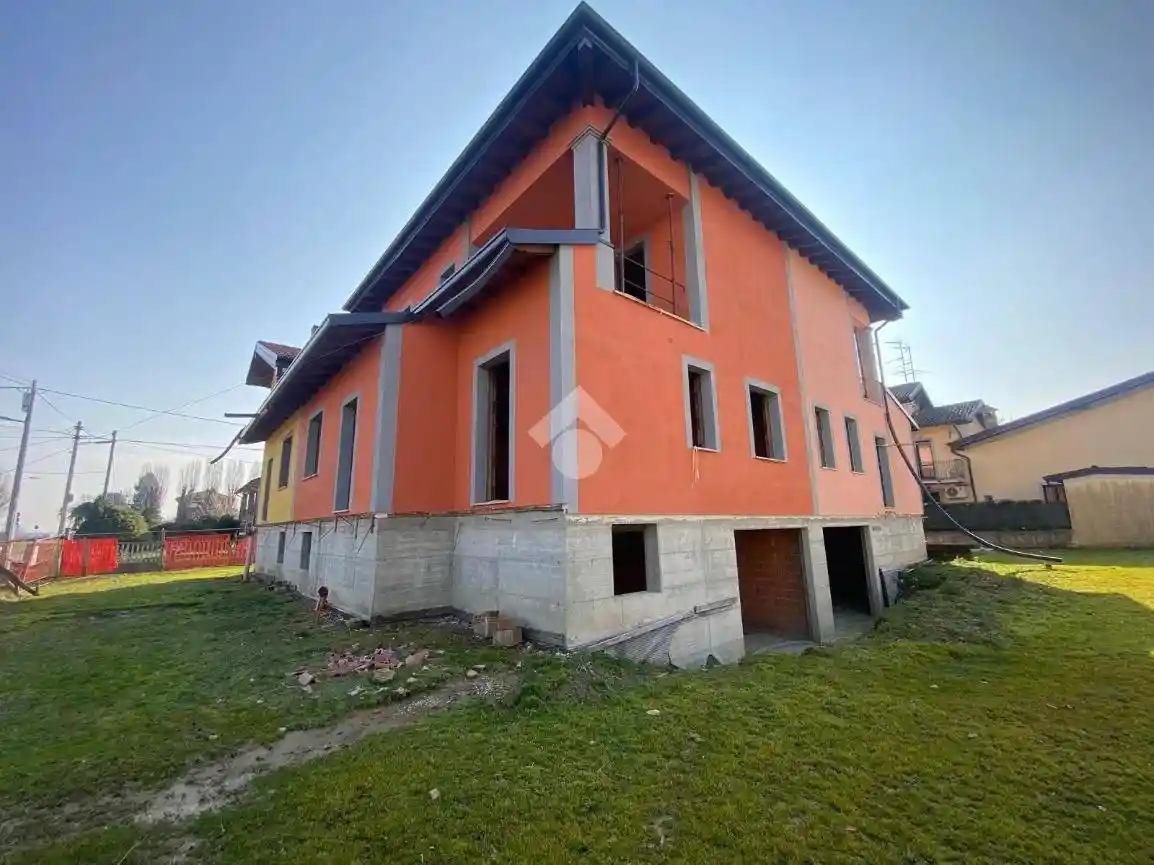 Villa in vendita a Sale