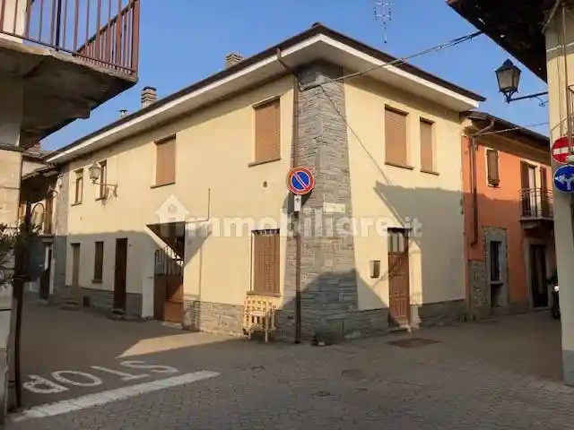 Casa indipendente in vendita a Cavour
